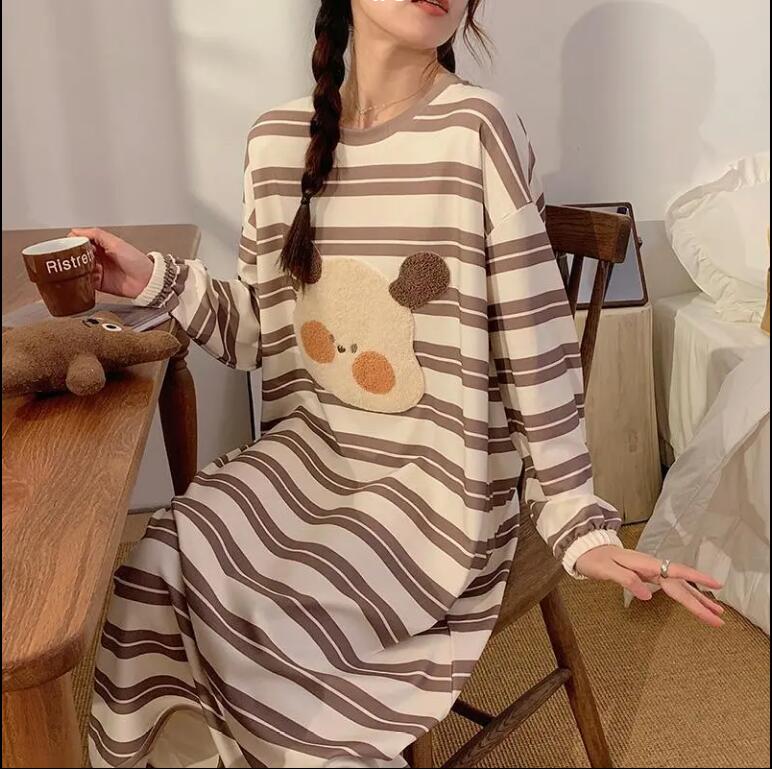 家居服特大碼睡衣睡裙女春秋可愛卡通條紋長袖寬松舒適【步行者戶外生活館】