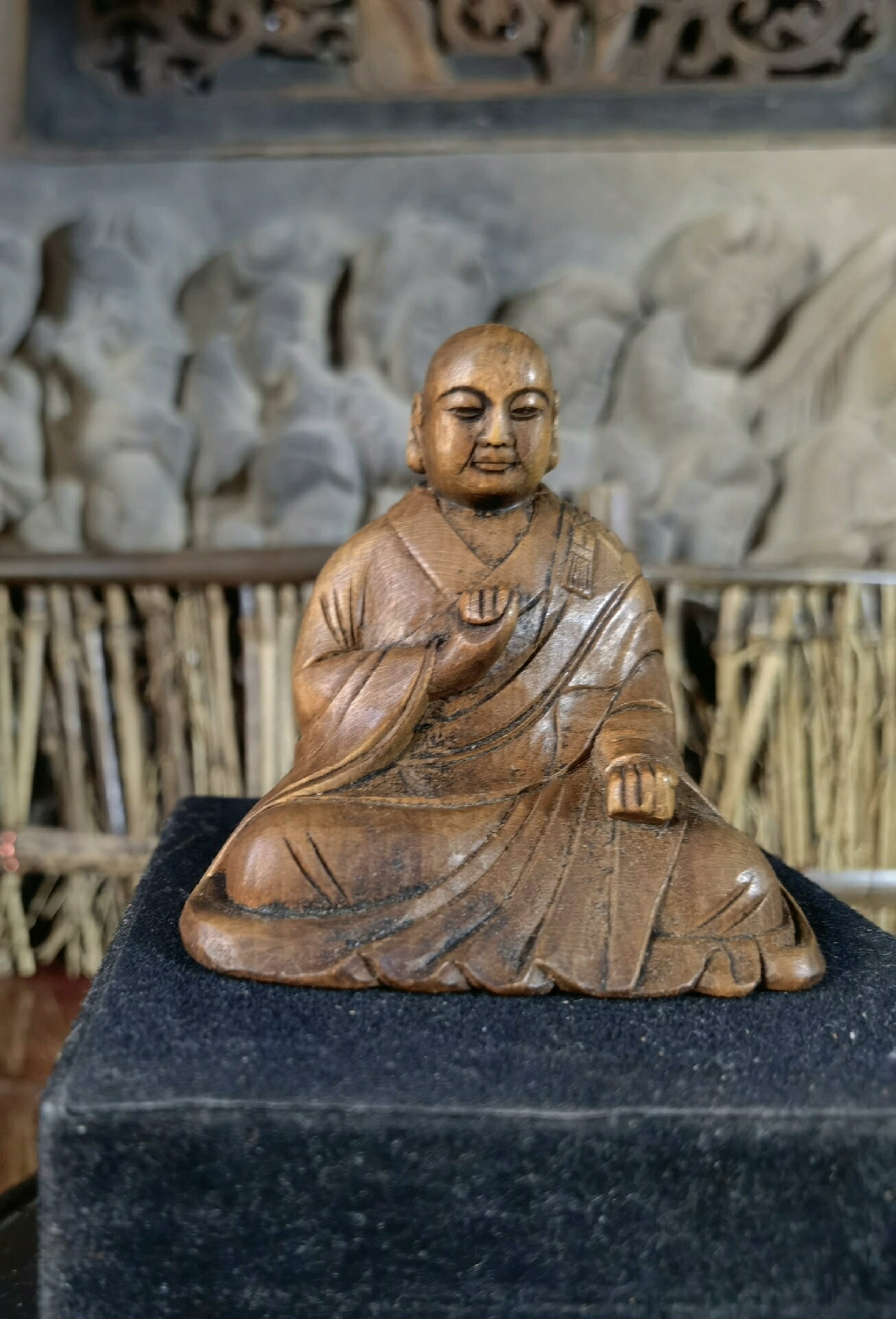 海外迴流老檜木木雕～地藏佛像，高7直徑6釐米，重約28克，純