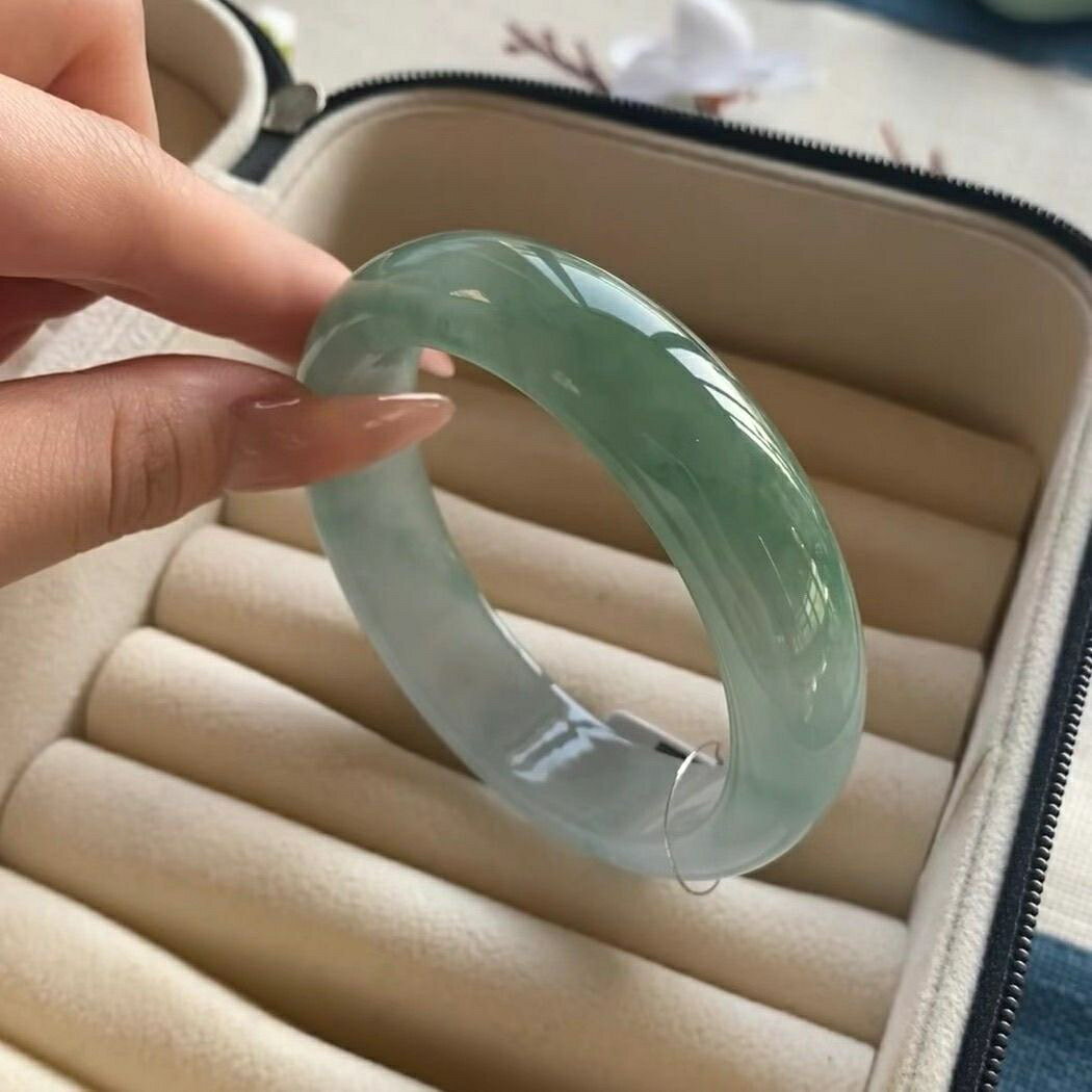 【現貨】緬甸翡翠手鐲冰種淺綠色油青玉手鐲玉鐲子送媽媽帶禮盒生日禮物【北歐家居生活】