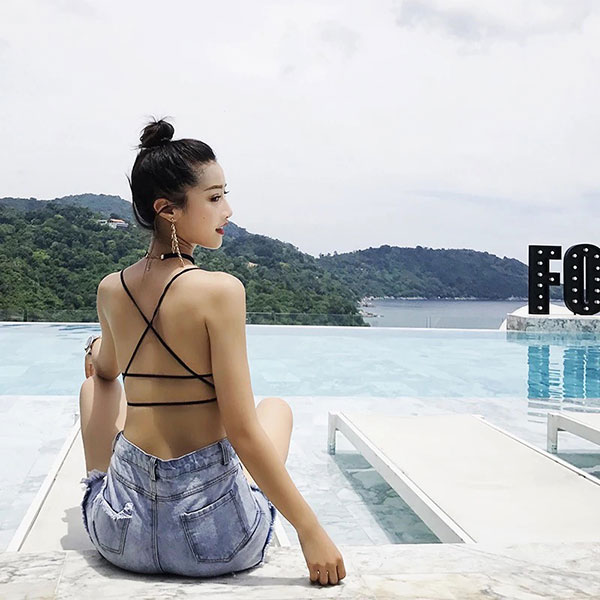 超美露背 美背 背心 露背 小可愛 交叉 細肩帶 短版 防走光 內衣 比基尼 無痕 爆乳 性感 海邊 黑白 韓國 ANNA S. 6