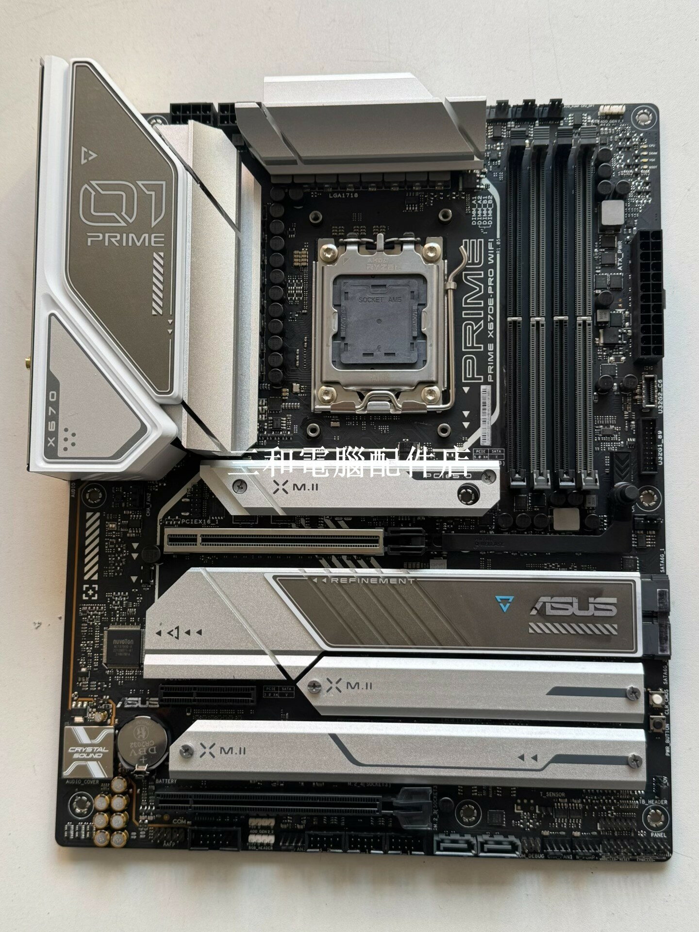 華碩 PRIME X670E-PRO WIFI 主機板 ATX 支持 高端 AM5 處理器 記憶體 DDR5 已升 最新 BIOS 功能 正常 使用 2手 成色 很新 如圖 無 天線