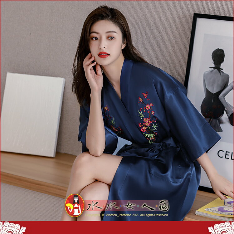 中國風女士睡衣睡袍復古綢緞繡花女唐裝浴袍寬鬆舒適日常送禮-繡梅花(深藍色)-水水女人國