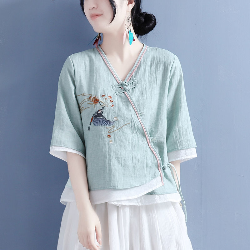 棉麻上衣夏飛鳥銜花國風復古茶服小衫刺繡V領斜珠扣中袖上衣女【淘夢屋】