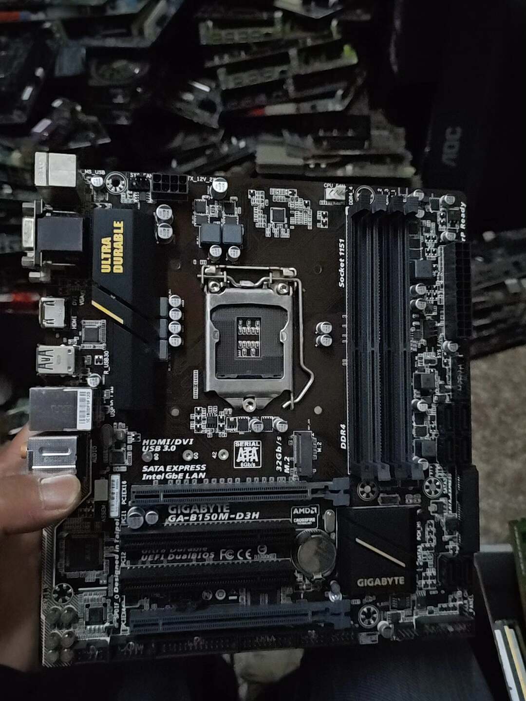 技嘉 GA-B150M-D3H 主機板 LGA1151 支援第六七代Intel CPU DDR4四槽 M.2介面 千兆網口 多螢幕輸出 拆機良品