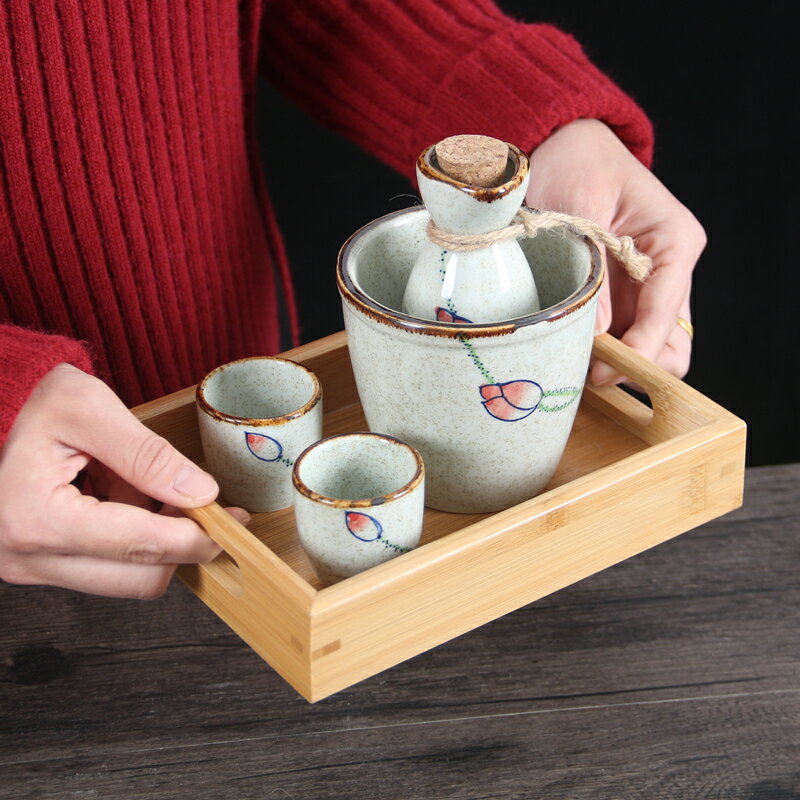 日式清酒酒壺酒盅家用小號陶瓷酒瓶分酒器溫酒器酒杯烈酒杯帶託盤