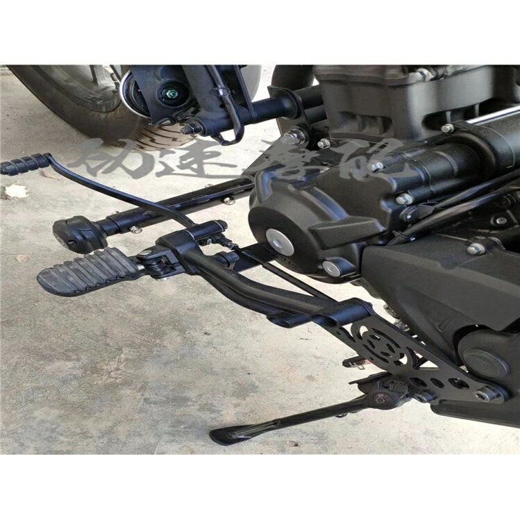 【 品質保證】rebel500 腳踏前移 適用於本田 rebel CM500 CM300改裝前移腳踏前置腳踏前移支架