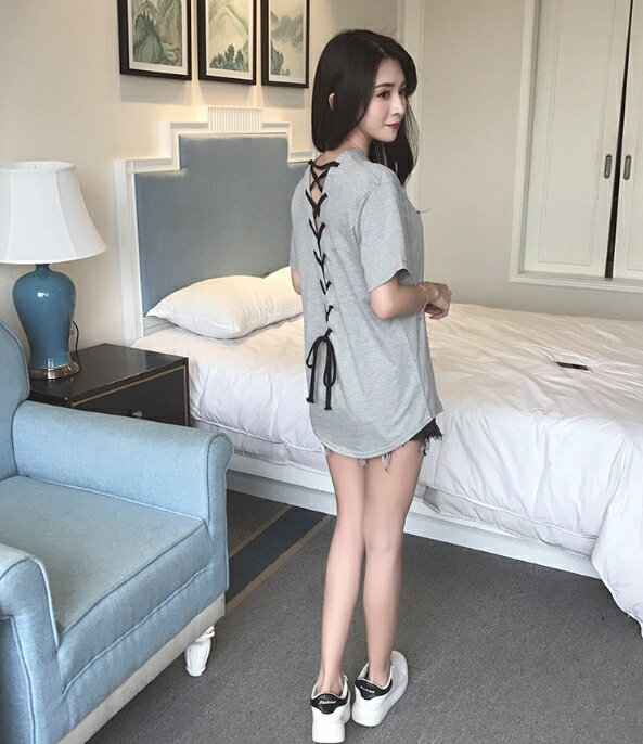 中大尺碼女裝 露背綁帶短袖夏季T恤 韓版女短袖T恤 中長款V領上衣 寬鬆百搭上衣 櫻桃嚴選 4