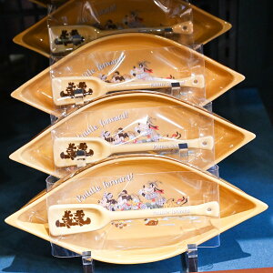 真愛日本 日本東京迪士尼樂園 樂園限定 陶瓷獨木舟造型盤皿湯勺組 盤子 勺 米奇與朋友們 紀念小鎮獨木舟冒險 401210028080
