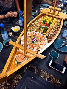 壽司船刺身船料理船海鮮木船壽司船竹船木船干冰船料理裝飾船