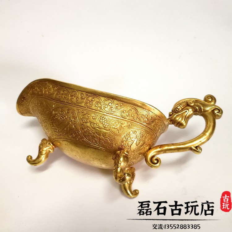 中国古美術 旧蔵 唐代 大唐貞觀款 鍍金銅酒杯 精銅製 小盃 純手作り 鍍金装飾 古玩大唐貞觀酒器唐代酒杯皇宮刻花老金器收藏雜項仿古銅鎏金擺件| 協貿