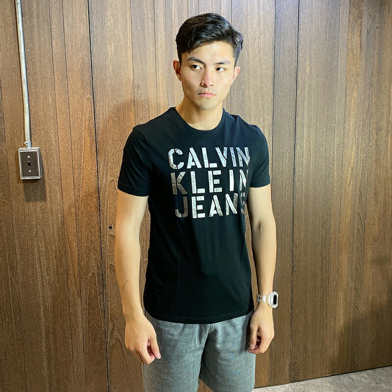美國百分百【全新真品】Calvin Klein T恤 CK 短袖 T-shirt 燙銀logo 黑色 S號 H544