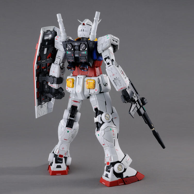 鋼普拉】現貨40週年BANDAI 鋼彈UC PG Unleashed 1/60 RX-78-2 初代鋼彈