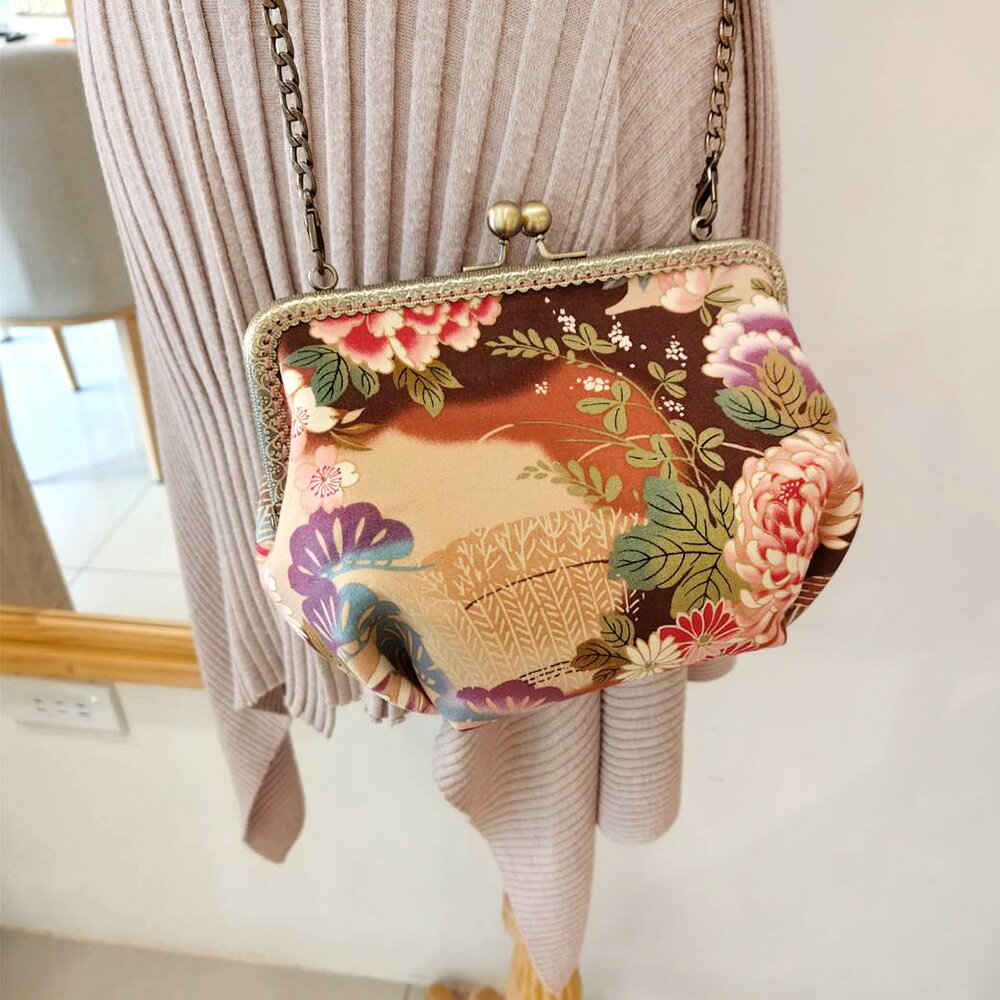 Miranda Handmadex覓品竹北手作店-手提斜背口金包-典雅牡丹
