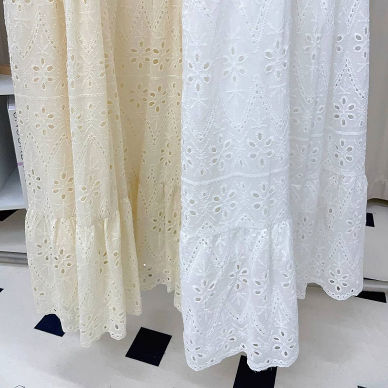 ANNAS 正韓 特價便宜款 實拍 度假長洋裝 蕾絲燒花 長裙 削尖洋裝 海島渡假 浪漫女神性感 4