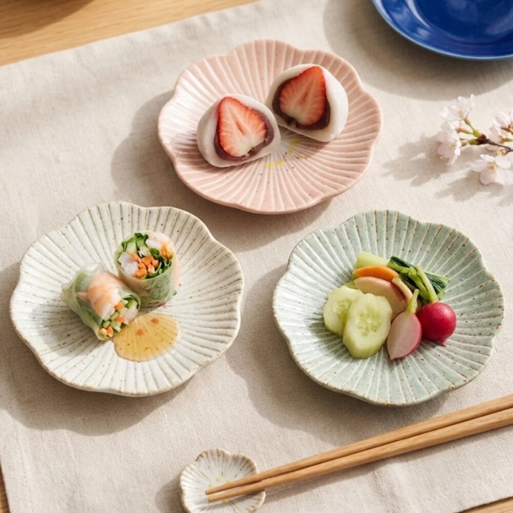 日本製 美濃燒 日系花瓣 16.5cm 職人窯燒質感餐盤 | 點心盤 甜點盤 壽司碟 日本廚房小物 盤子 日本進口 - 可微波 日本製 日本美濃燒 碗盤 餐盤 可機洗 美濃燒 盤 美濃燒盤 日系花瓣 16.5cm 職人窯燒質感餐盤 點心盤 甜點盤 壽司碟 日本廚房小物 盤子