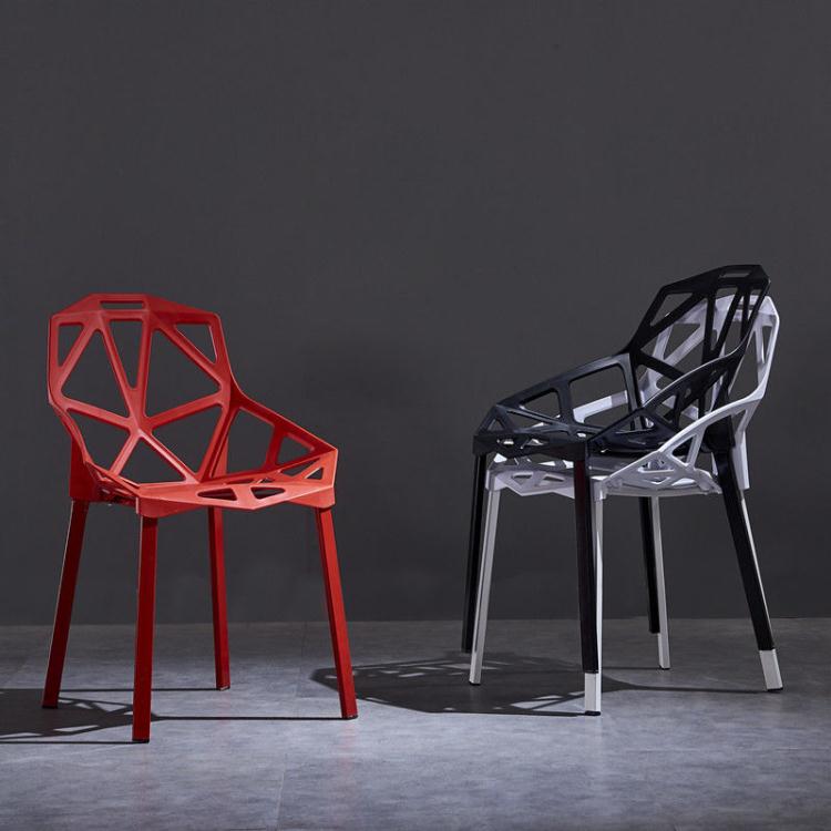 免運 化妝椅 北歐椅子創意簡約現代時尚網紅塑料餐椅設計師戶外休閒辦公接待椅