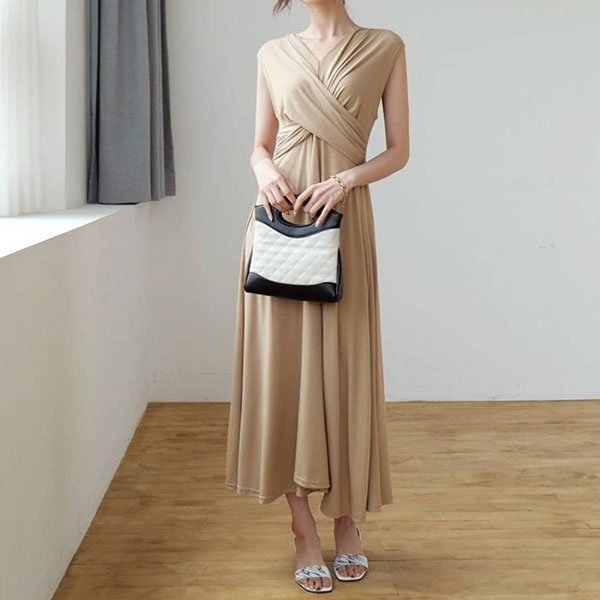 ANNAS 正韓 V領 抓皺 交叉 無袖 洋裝 連身裙 長裙 長洋裝 大裙擺 背心裙 棉質 顯瘦 彈性 素面 韓國 7