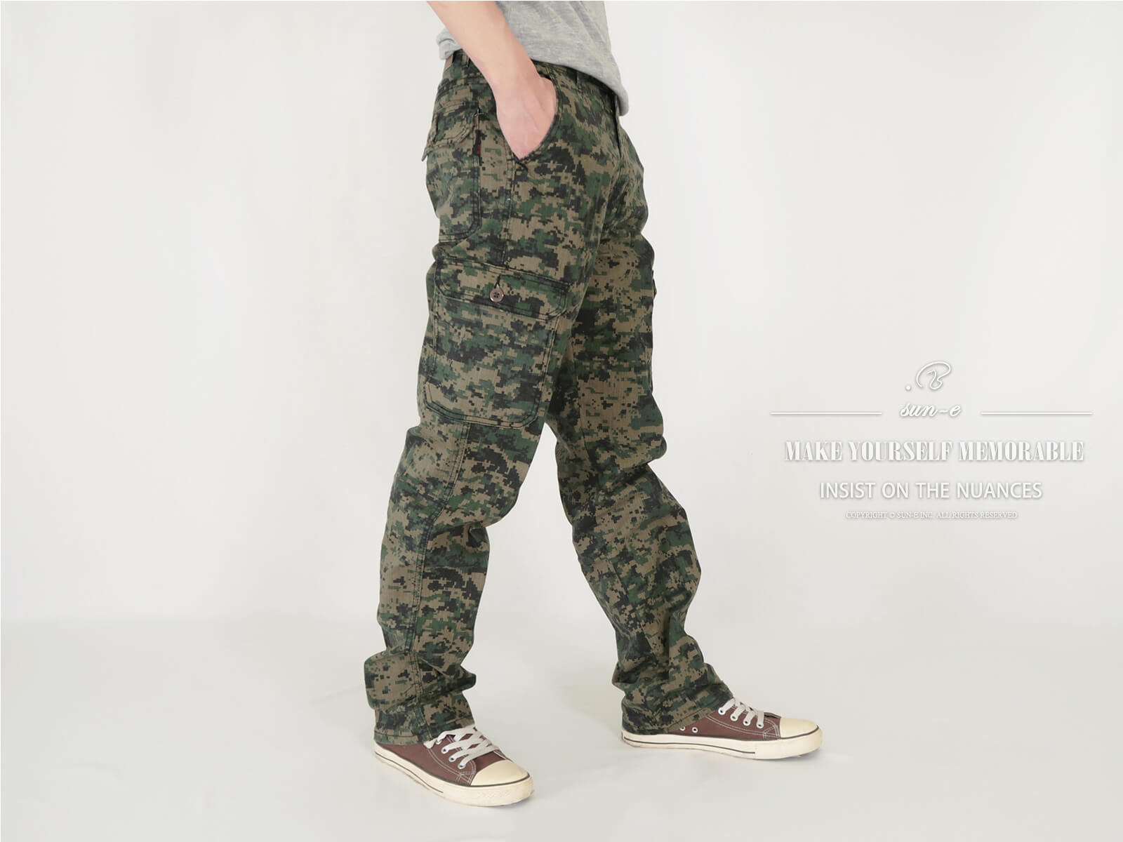 時尚迷彩工作褲 彈性休閒迷彩褲 多口袋中直筒長褲 側貼袋工作長褲 牛仔版型迷彩長褲 口袋褲 工裝褲 CARGO PANTS (337-2026-21)灰色、(337-2027-11)軍綠色 腰圍M L XL 2L 3L 4L 5L(28~41英吋) [實體店面保障] sun-e 2
