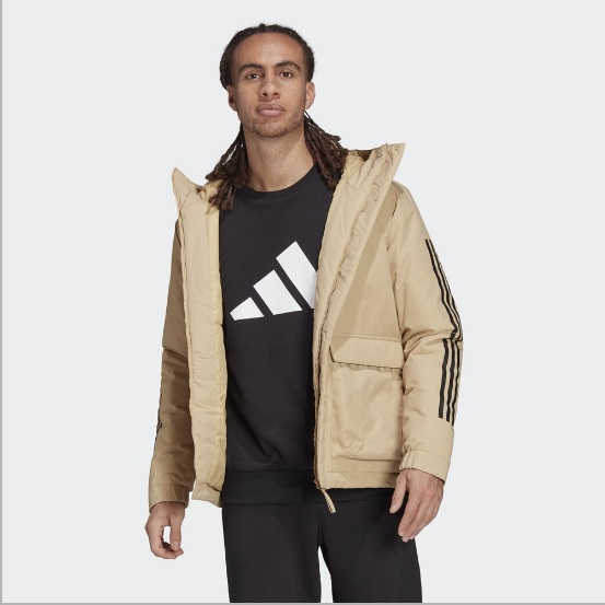 【毒】2021 新款 ADIDAS HOODED JACKET 男 外套 連帽 休閒 防潑水 口袋 卡其 GQ2330【領券折222｜Cube卡+APP下單最高10%回饋】