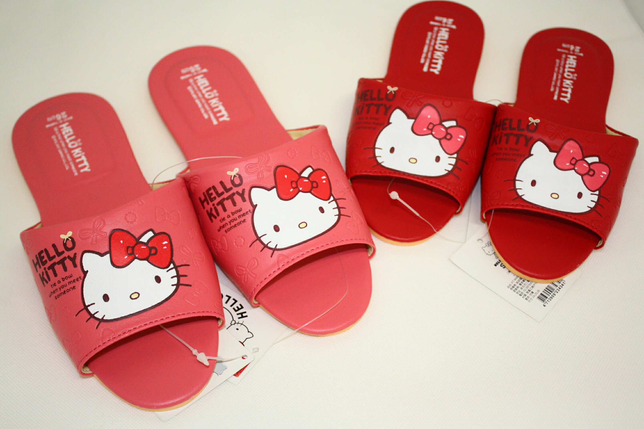 大賀屋 Hello Kitty 皮質 拖鞋 室內拖 家庭用 室內 居家 三麗鷗 凱蒂貓 KT 正版 T0001 196