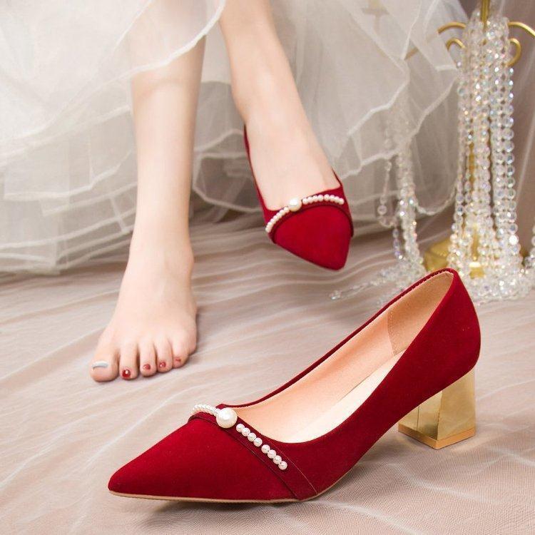 法式秀禾婚紗兩穿婚鞋粗跟女新娘鞋秋冬單鞋女珍珠紅色平底高跟鞋