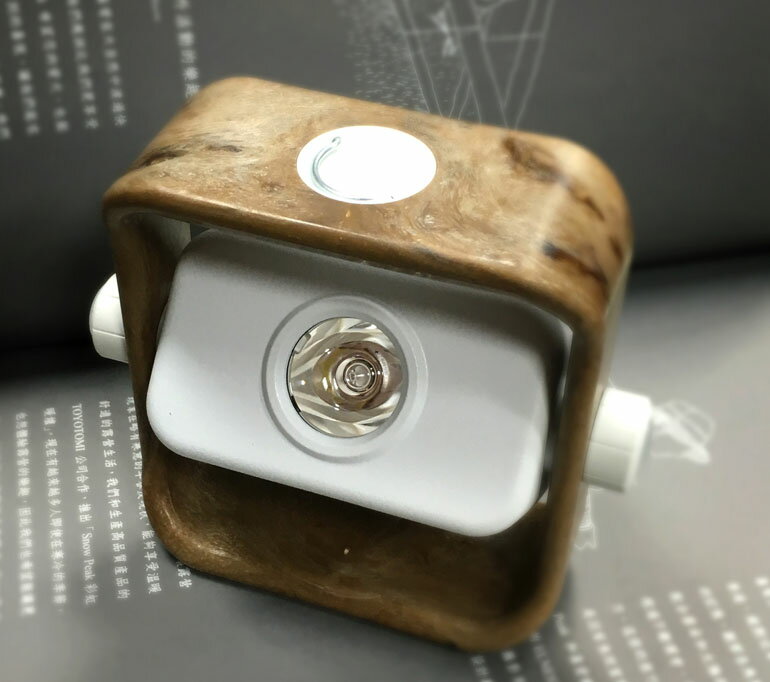 【【蘋果戶外】】Truvii 趣味 Moon Lantern 驅蚊營燈 木燈 USB營燈 台灣設計師作品 蜂蠟油 光罩 抗菌餐具