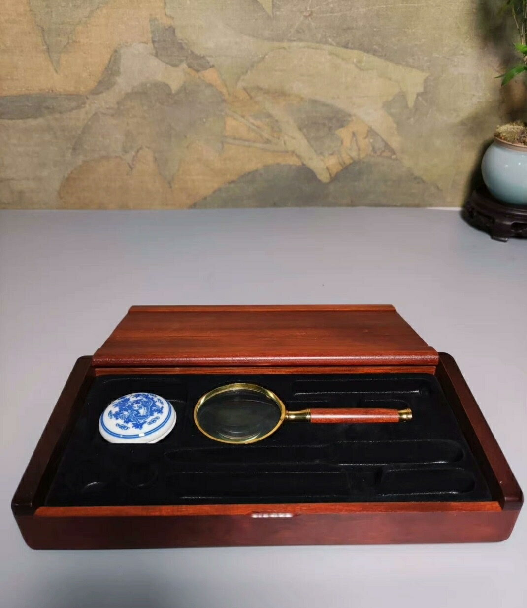 日本舶來品 實木製文房用品收納盒，帶放大鏡印泥