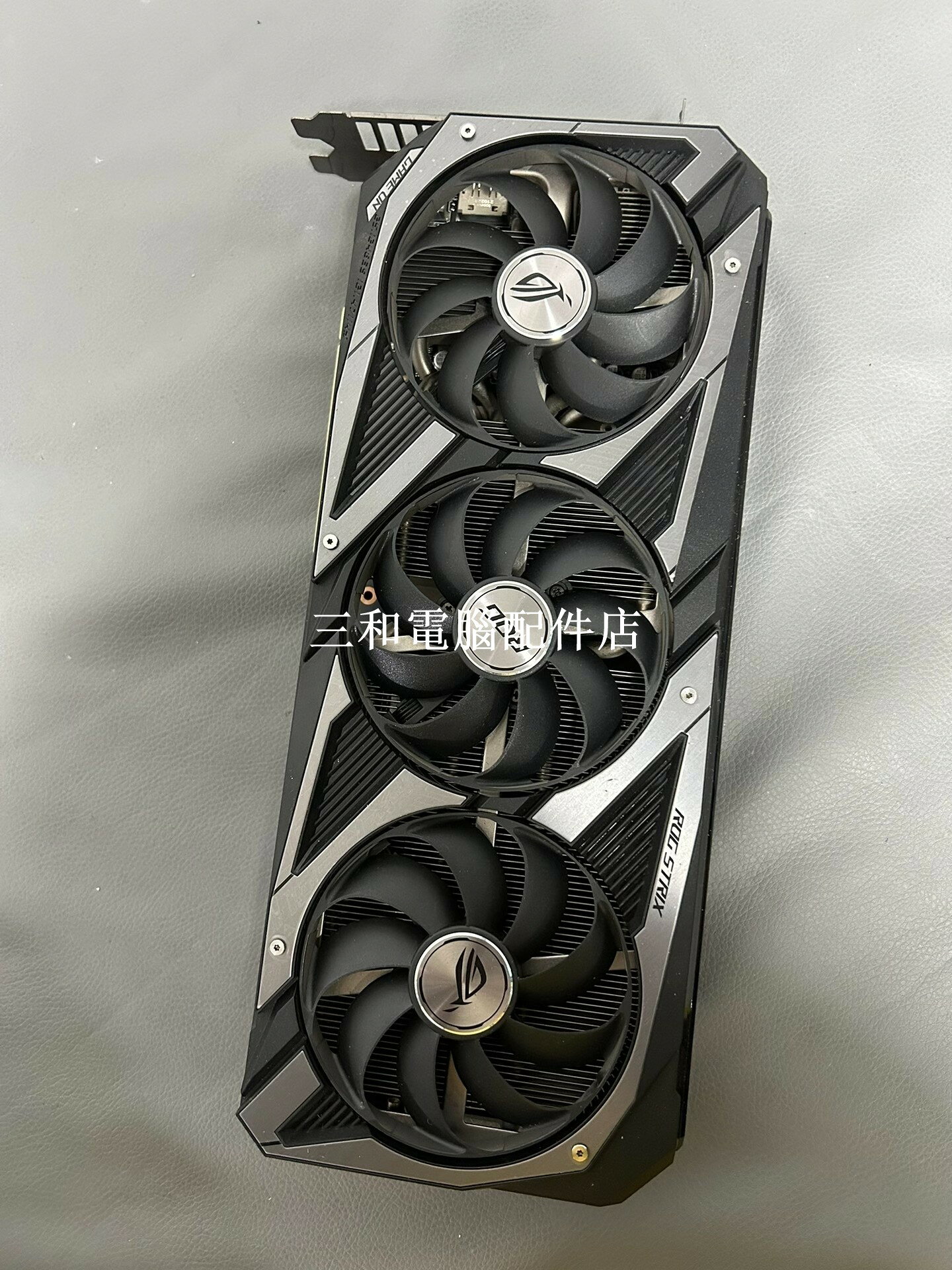 華碩 3060 猛禽 電競 顯示卡 黑悟空 三角洲 LOL 實物拍攝 3 風扇 8P 供電 無拆無修 無暗病