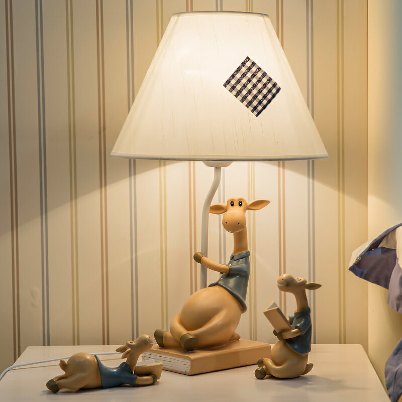 現代鹿擺件臺燈創意臥室兒童房間動物搬家結婚禮物家居工藝裝飾品