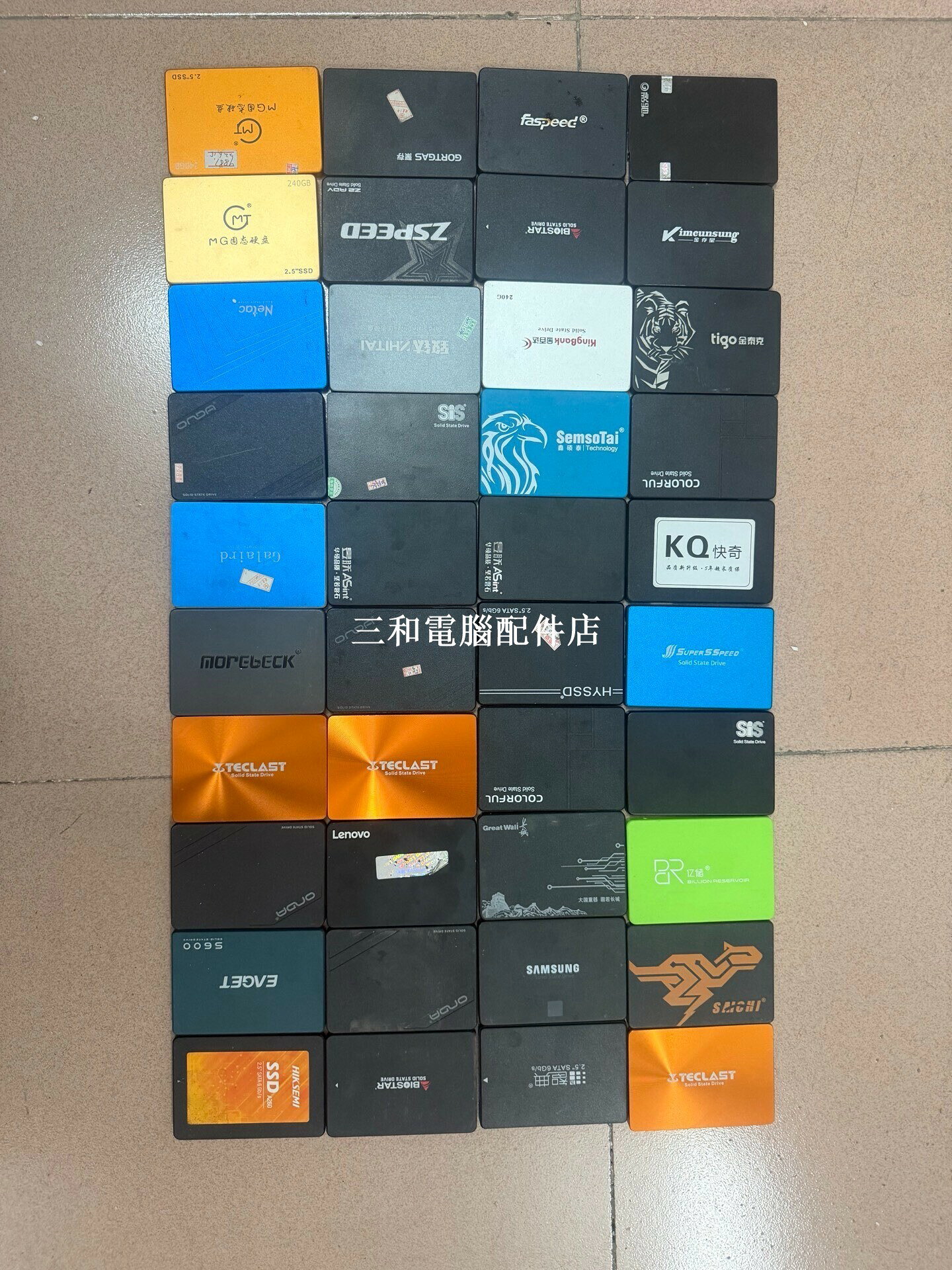 240G 250G 256G 狀態良好 90%以上 二手拆機 SATA 2.5寸 硬碟 各品牌款式 隨機 發貨