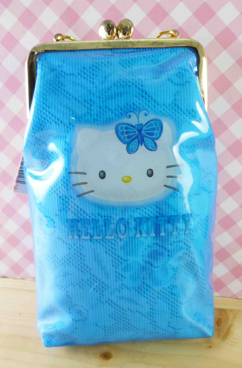 【震撼精品百貨】Hello Kitty 凱蒂貓 化妝包/筆袋-手提化妝包-藍蝴蝶 震撼日式精品百貨