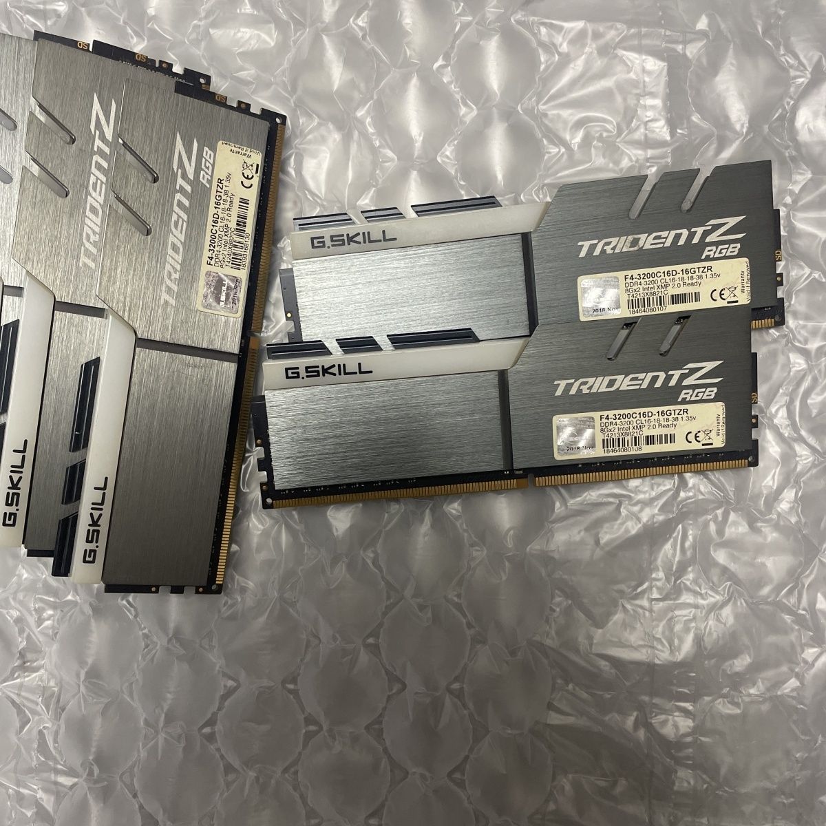 【千羽家居】芝奇幻光戟8g*2 3200 c16包郵 倆條價格 拆機 ddr4 3000 3600c18