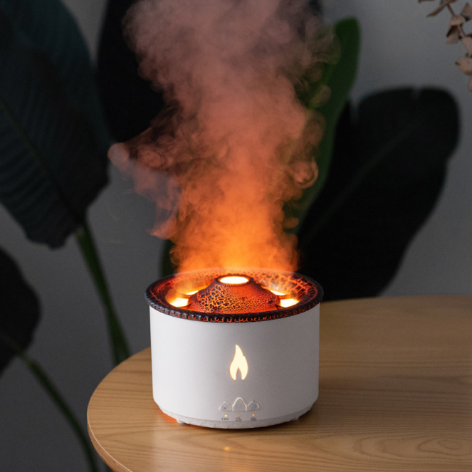 臺灣倉庫現貨清出 加濕器家用小型靜音桌面噴霧氣氛燈火焰山香薰機 孤品 微瑕