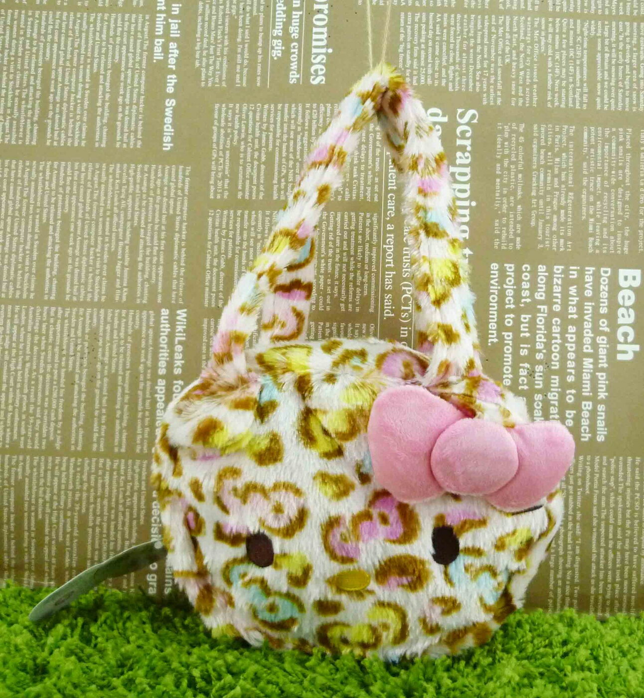 【震撼精品百貨】Hello Kitty 凱蒂貓 三麗鷗 KITTY造型手提包/手拿包-豹紋#34248 震撼日式精品百貨