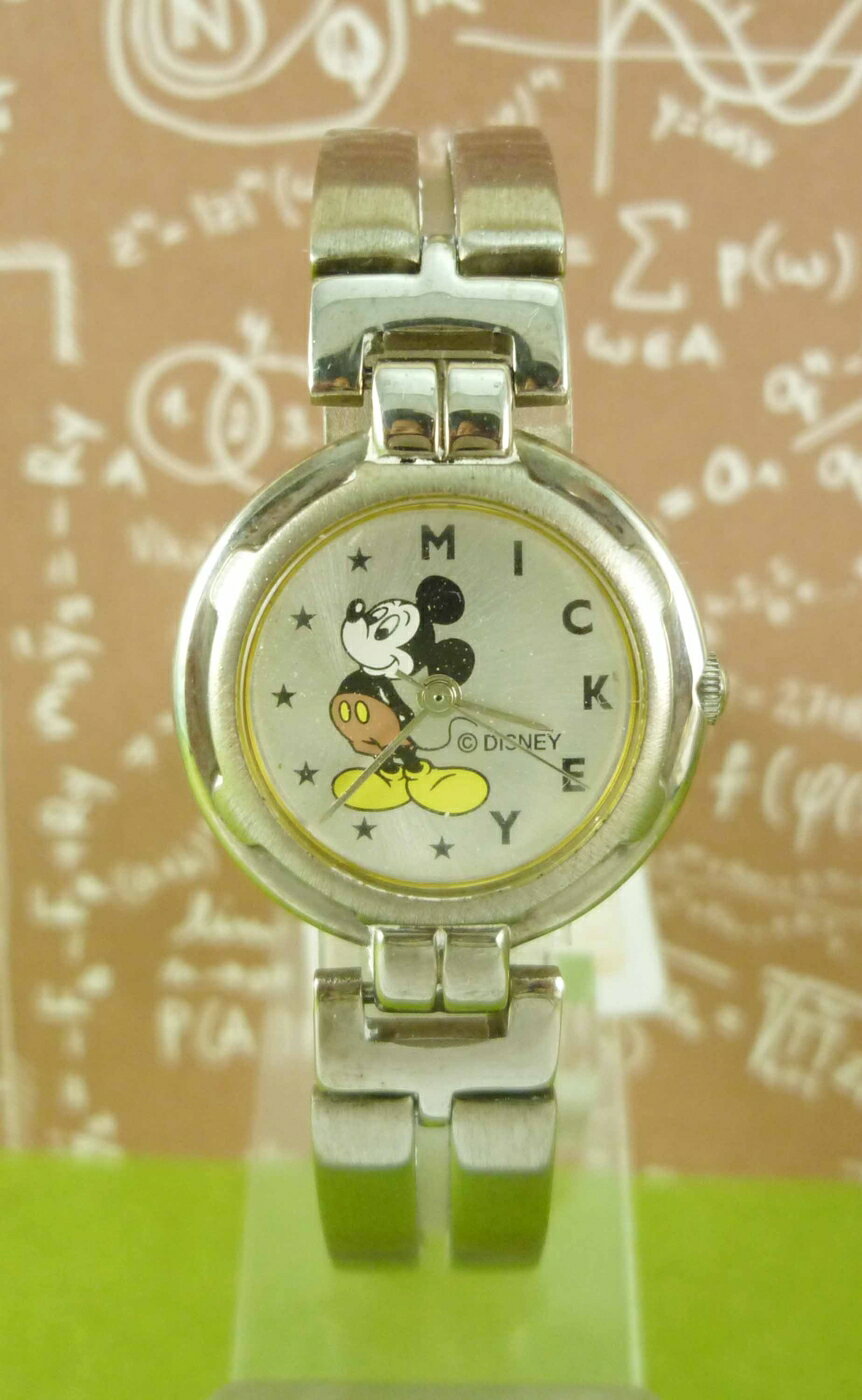 【震撼精品百貨】米奇/米妮 Micky Mouse 手錶-圓型錶面-插腰圖案-鍊錶帶【共1款】 震撼日式精品百貨