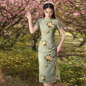 旗袍2022年新款女夏季素雅復古氣質年輕款改良連衣裙長款綠色花朵