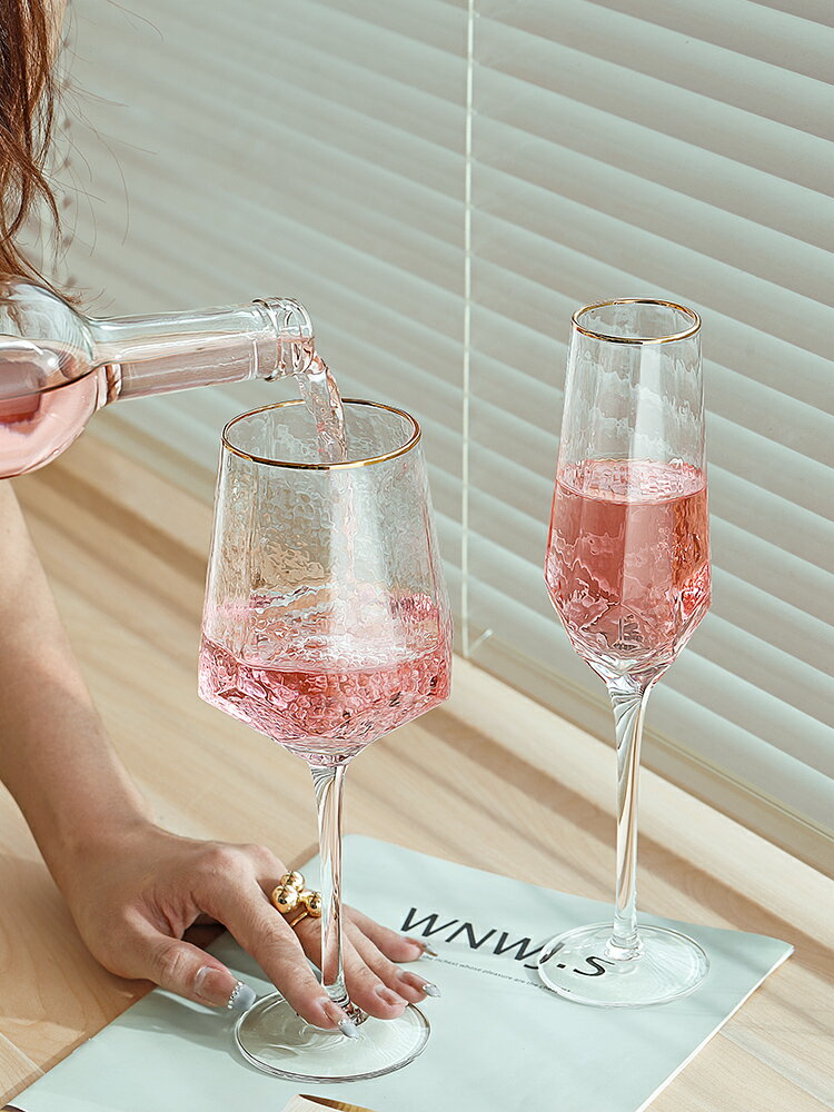 輕奢水晶紅酒杯套裝家用高腳玻璃杯子創意高級感香檳杯一對ins風