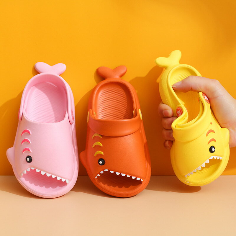 新款兒童鯊魚涼拖鞋家居室內夏季男女寶寶可外穿卡通可愛防滑靜音