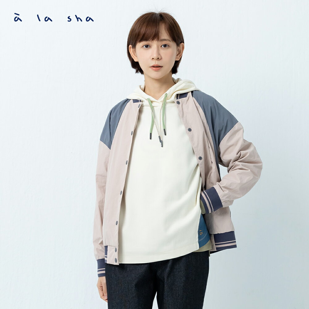 a la sha 跳色幾何LOGO棒球外套