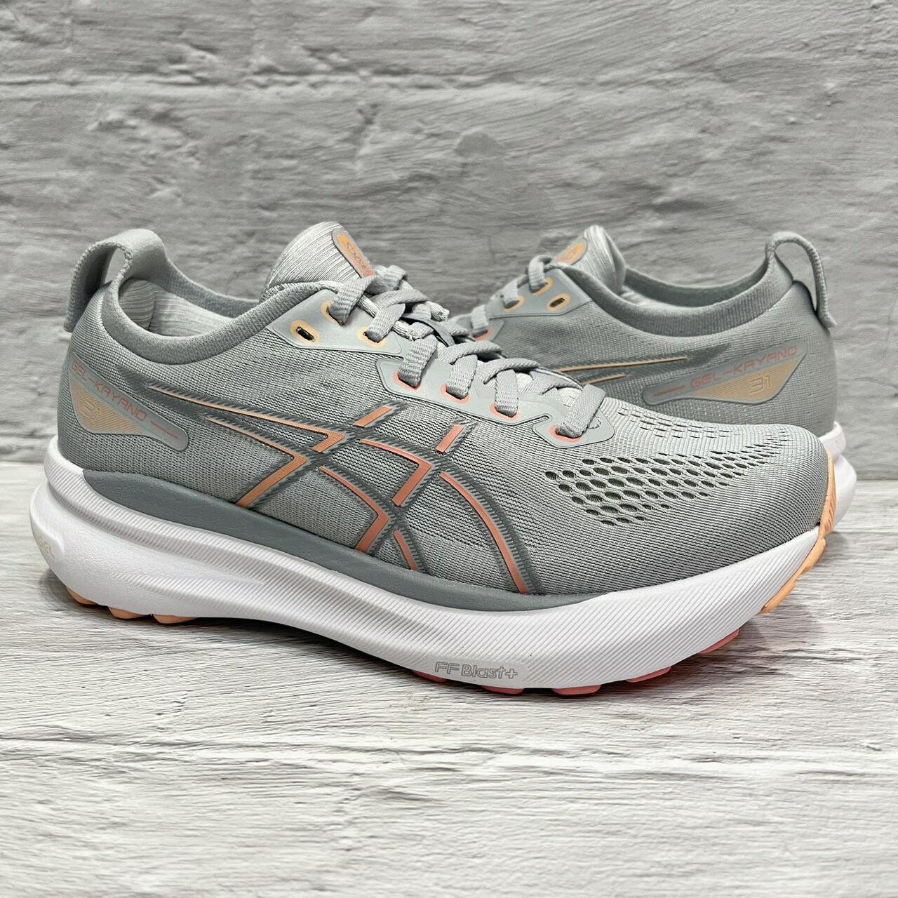 ASICS 亞瑟士 GEL-KAYANO 31 女款 跑鞋  1012B670-023