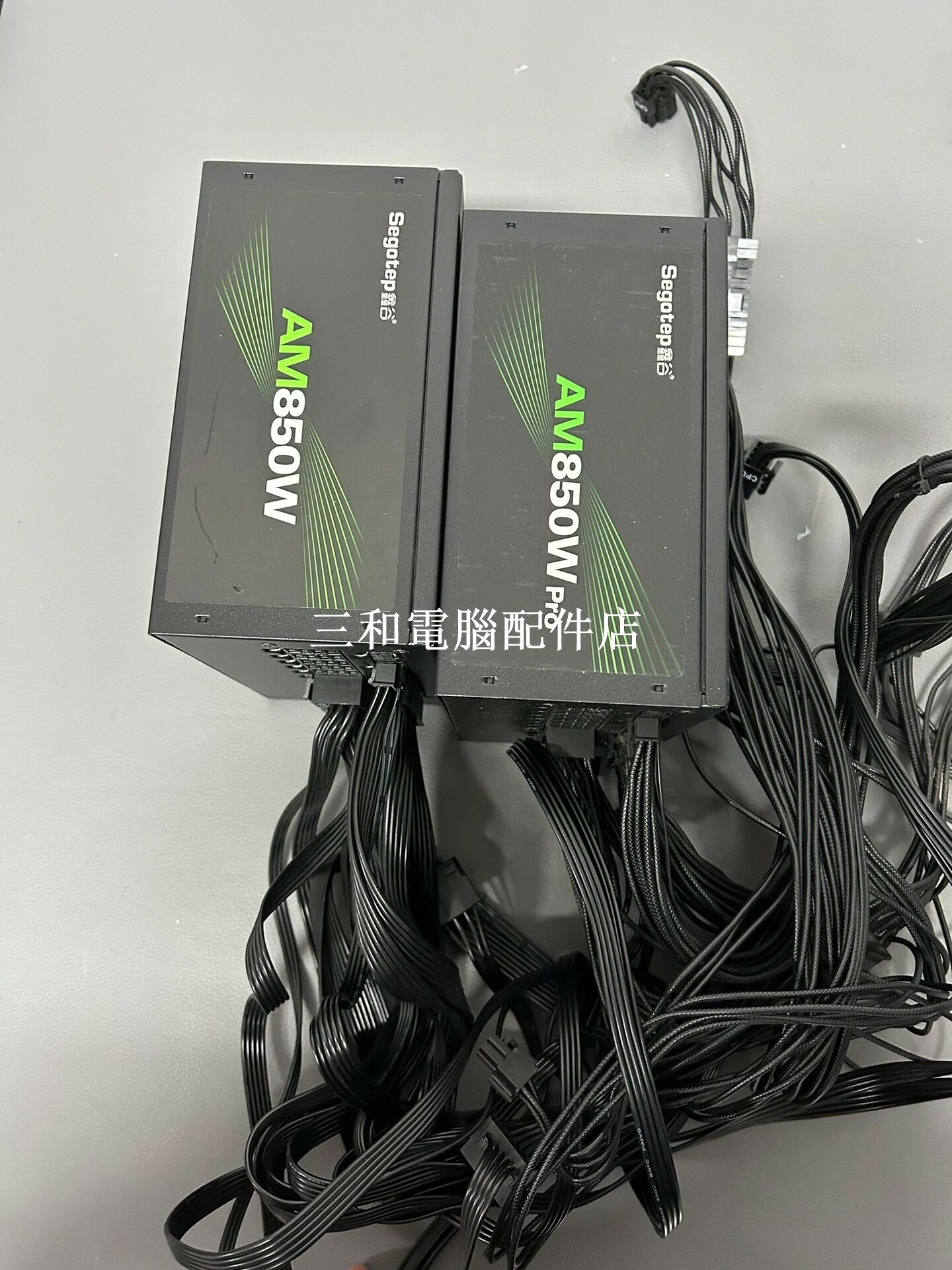 鑫谷 AM850W 全模組 電源 80 PLUS 金牌 8 8P CPU 5 0顯示卡 24P主機板線 實拍二手 家用電腦配件