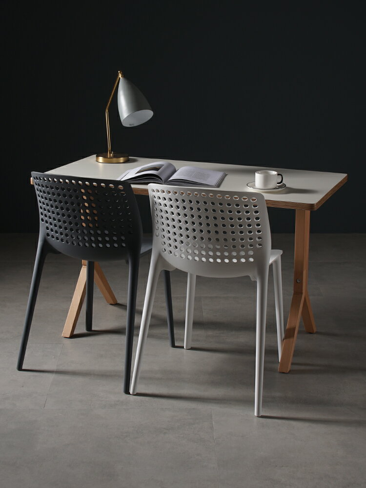 慵懶空間北歐餐椅家用椅子創意戶外休閑chair簡約現代鏤空塑料椅 1