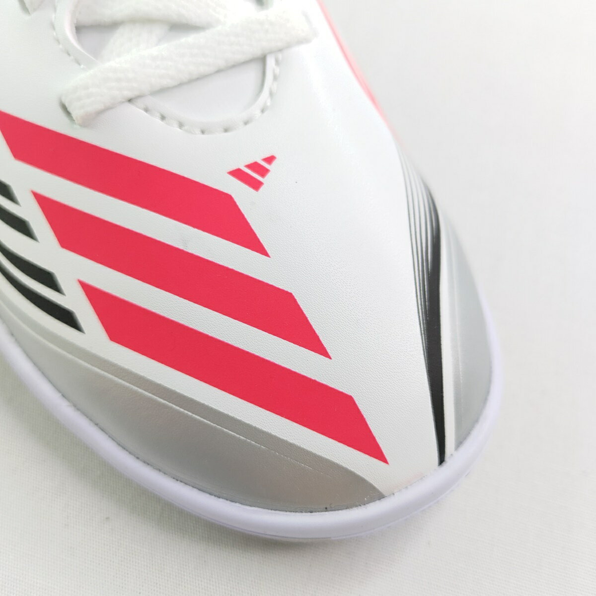 adidas JP7452 梅西 F50 MESSI Club 中大童 足球鞋 室內 平底 白銀紅【iSport愛運動】 6