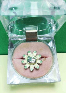 【震撼精品百貨】Hello Kitty 凱蒂貓 造型戒指-綠點花 震撼日式精品百貨