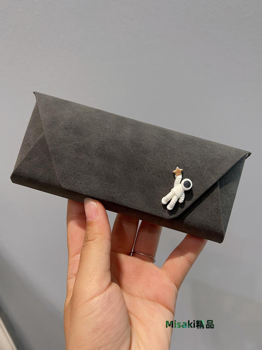 可愛高級感眼鏡盒墨鏡收納盒太陽鏡包抗壓便攜簡約皮質眼鏡收納包-Misaki精品