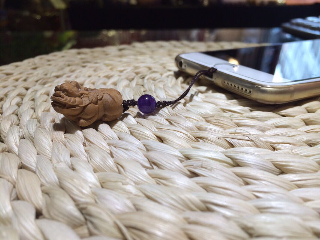廠家直銷老山檀香小貔貅手機吊墜鑰匙扣包包掛件配飾戴著平平安安1入