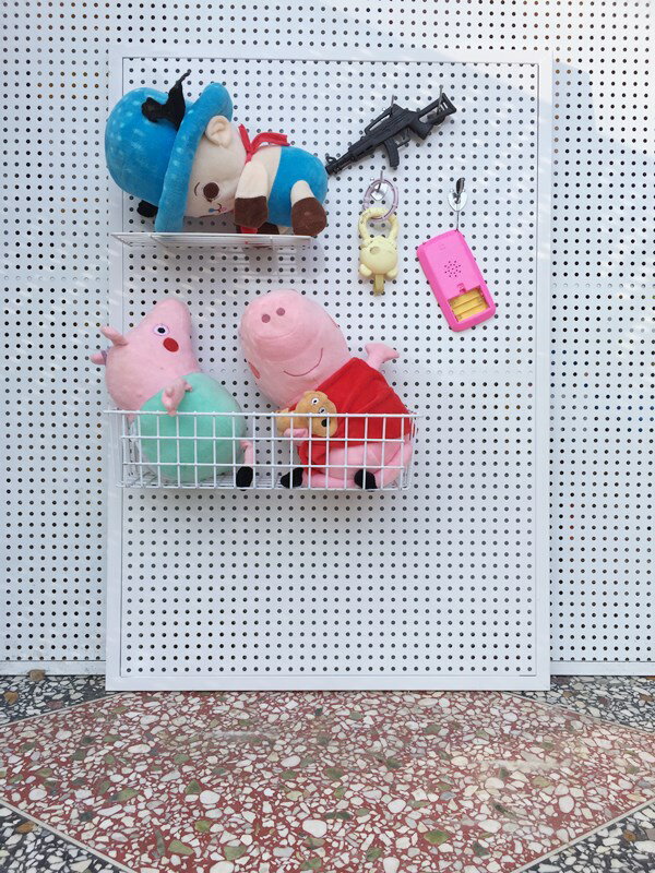 洞洞板 落地置物架 掛鉤板 客製圓孔洞洞板置物架展示架精品金屬壁掛收納廚房掛襪子玩具裝飾 4