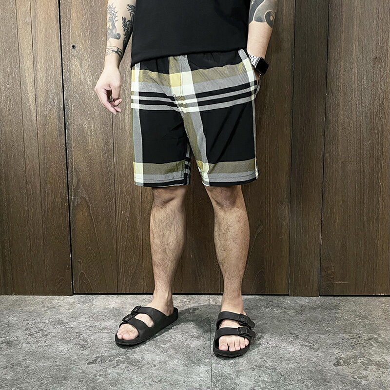 美國百分百【全新真品】GUESS 海灘褲 綁繩 休閒 專櫃精品 衝浪褲 男款 logo 格紋 短褲 黑色 DD41