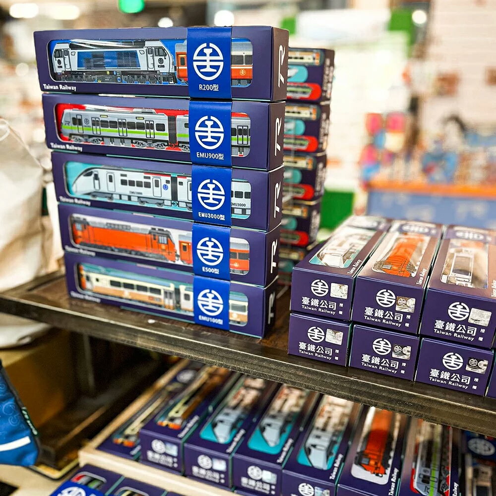 臺鐵火車造型行李束帶 行李箱束帶 旅行束帶 綑綁帶 MIT專利材質鉤毛同面扎實固定 露營登山用具綑綁帶 TR臺灣鐵道