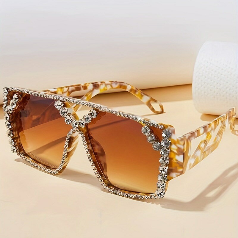 E 84470 Angular Face-slimming Sunglasses 稜角顯臉小墨鏡